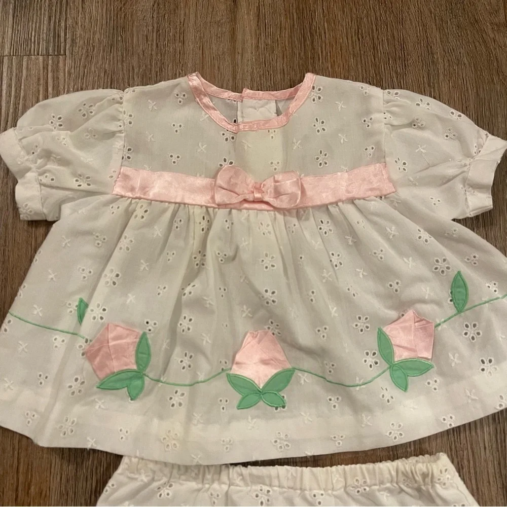 Vintage Baby Girl Set Dress Bloomed Sz 3-6 Mo White Eyelet Rose Buds Pink Bow